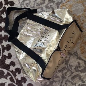 Collapsible Victoria’s Secret travel tote